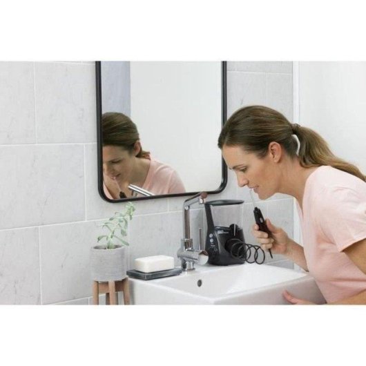 Idropulsori Waterpik WP-662 Tecnologia pressione idraulica 10 Livelli 7 Ugelli