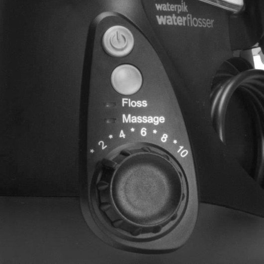 Idropulsori Waterpik WP-662 Tecnologia pressione idraulica 10 Livelli 7 Ugelli