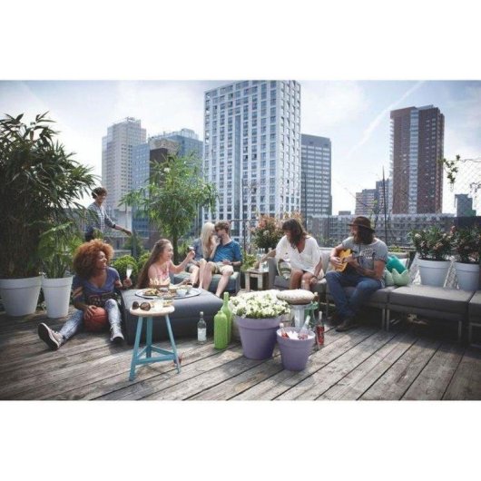 Jardinière ronde Elho Loft Urban violete avec roues et réserve d'eau 39 x 38,5 x 35 cm