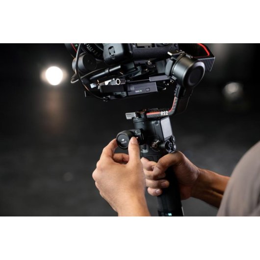 Stabilisateur Manu 3-Axes DJI RS 2 Noir Charge 4,5 kg Fibre Carbone