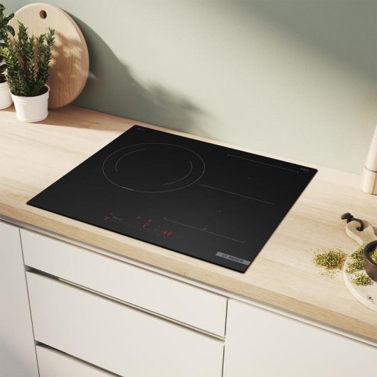 Induktionskochfeld Bosch 3 Zonen intelligente Steuerung Home Connect