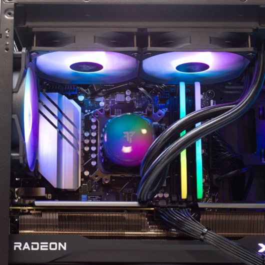 PcCom Imperial AMD Ryzen 5 7500X3D / 32GB / 1TB SSD / RX 9070 XT 16GB / Windows 11 Home