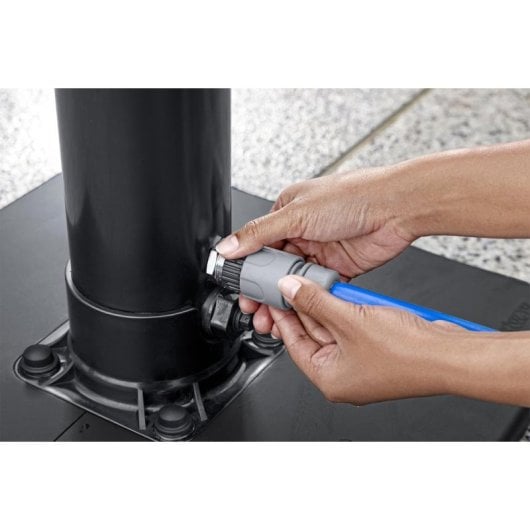 Doccia solare esterna Bestway Solarflow 8L con base 218 cm