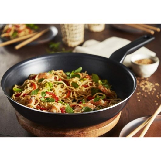 Poêle wok Tefal XL Force 28 cm revêtement Titanium Thermo-Signal