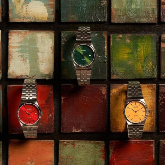 Relógio Casio MTP-B145D-3AVEF Aço Inoxidável Verde À Prova de Água