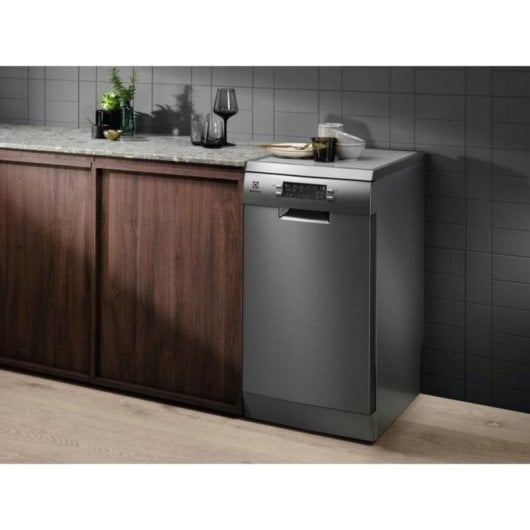 Lavavajillas Electrolux ESA63210SX 10 servicios Clase E con AirDry y MaxiFlex