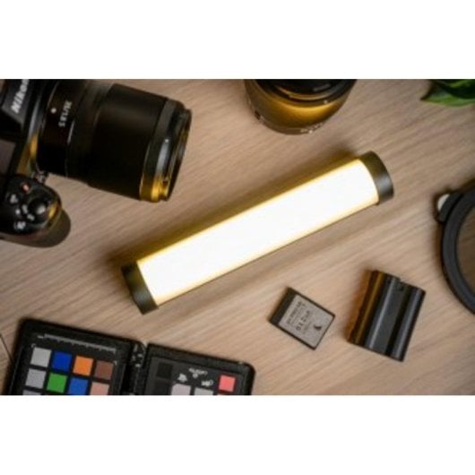 Multiblitz Newell RGB Kathi Nano Pro LED-Lampe 360 Farben CRI 96+