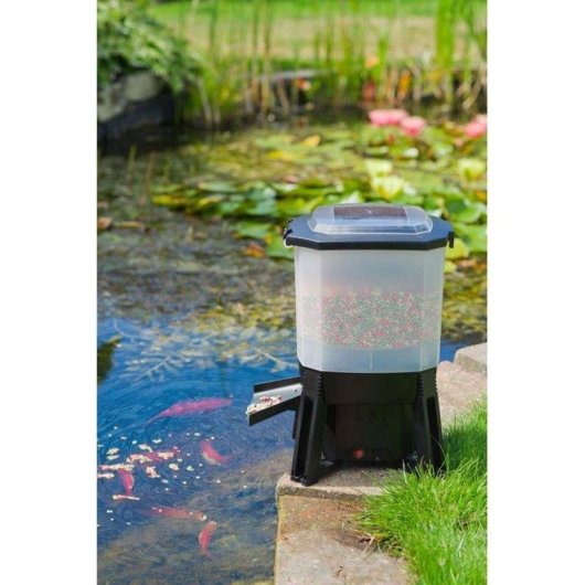 Alimentatore solare per stagni Ubbink 6L automatico con timer copertura 1-3m e pannello LCD