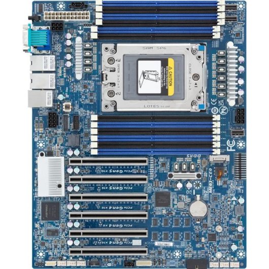 Scheda Madre Gigabyte ME03-CE0 AMD Socket SP6 DDR5 ATX 10GbE Broadcom BCM57416