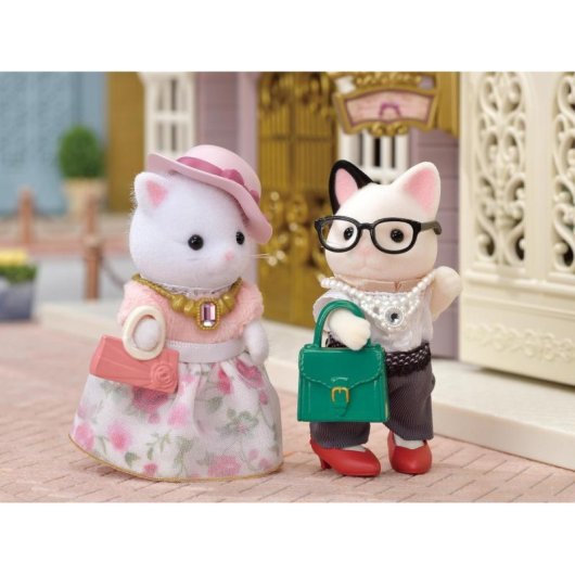 Figura Sylvanian Families Fashion Case Alicia Gatita Persa 350 Combinaciones