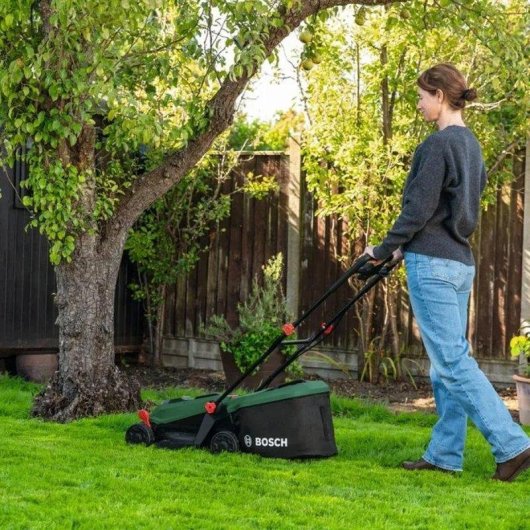 Rasenmäher Bosch Rotak18v-32 18V 32 cm Akku Brushless Motor 3-in-1
