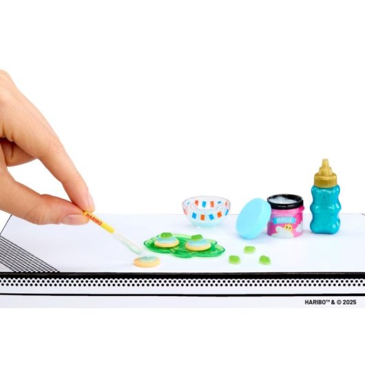 Kit manualidades miniatura MGA Miniverse Make It Mini Haribo Multipack con resina