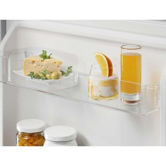 Frigorífico Combi Electrolux LNN3CE18S No Frost 176,5cm 253L E Branco