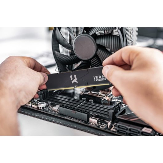 Mémoire RAM Goodram IRDM 16Go 1x16Go DDR5 8000MHz CL36 Noir DIMM