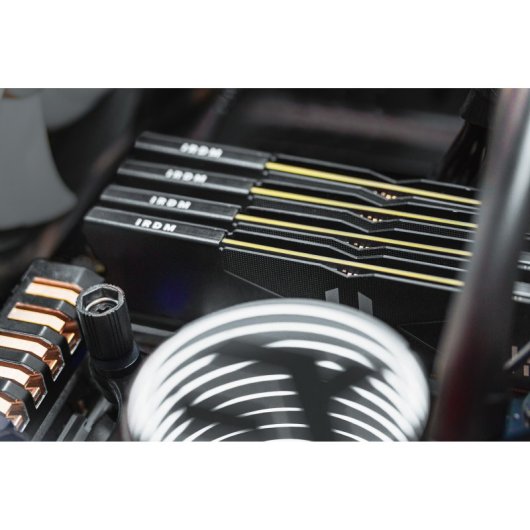 Mémoire RAM Goodram IRDM 16Go 1x16Go DDR5 8000MHz CL36 Noir DIMM