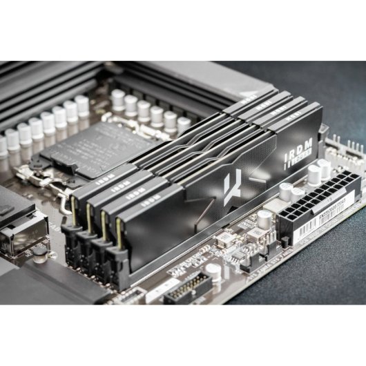 Mémoire RAM Goodram IRDM 16Go 1x16Go DDR5 8000MHz CL36 Noir DIMM