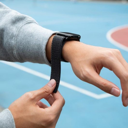 Correia Active Watch Loop Native Union Nylon Preto 44-49 mm