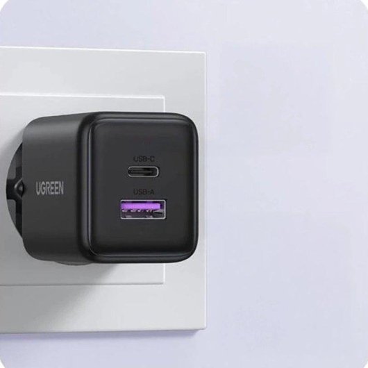 Fonte de Alimentação Ugreen X516 30W GaN USB-A e USB-C Compacta