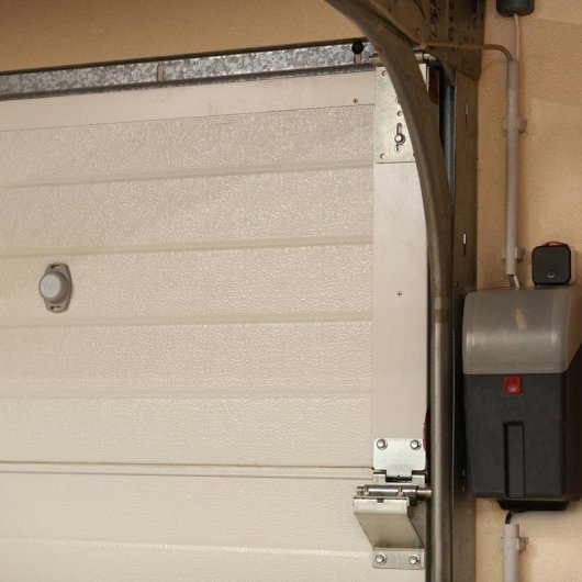 Smart Opener Yale für Außentür WiFi mit Positionssensor und Magnet