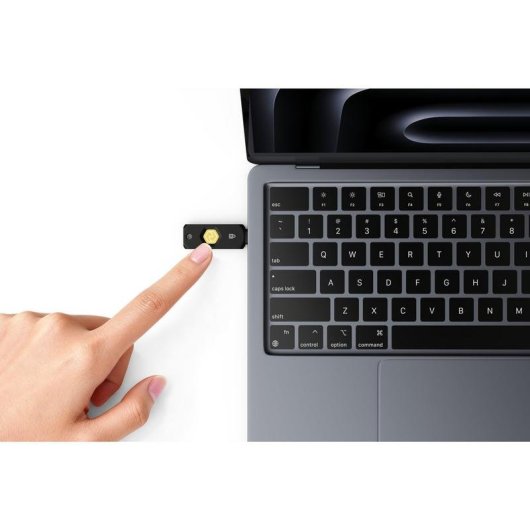 Zutrittskontrolle Kensington VeriMark NFC+ USB-C Schlüsselanhänger 10 Benutzer Sicherheit