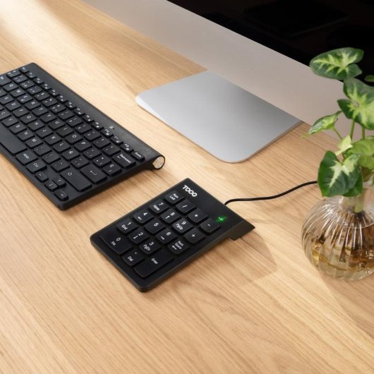 Clavier TooQ TQK-2001-B membrane compact USB noir 19 touches
