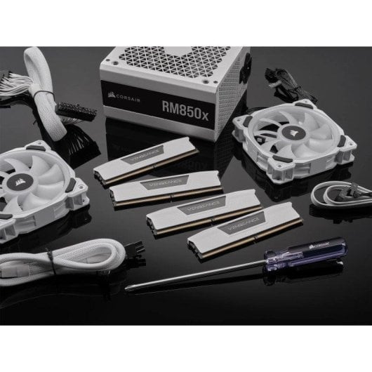 Mémoire RAM Corsair Vengeance DDR5 32Go 2x16Go 6000MHz CL38 Intel XMP 3.0 AMD EXPO Blanc