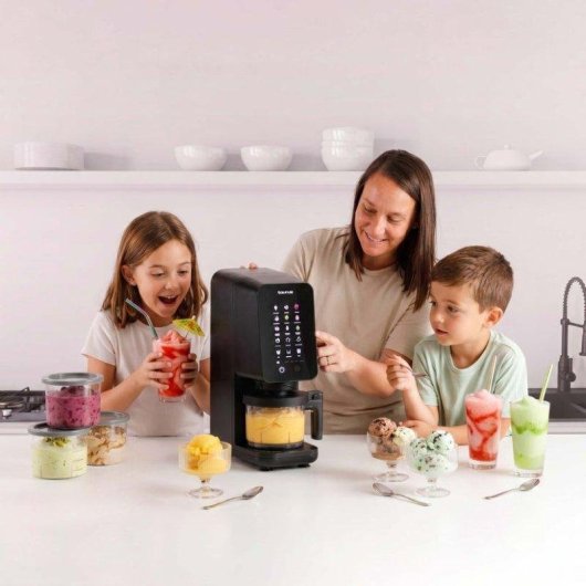 Heladera Taurus Gelato Flow 700 W 9 programas 3 tarrinas pantalla digital