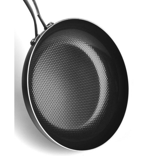 Poele Jernverket 28 cm Surface Gravee Revetement Ceramique