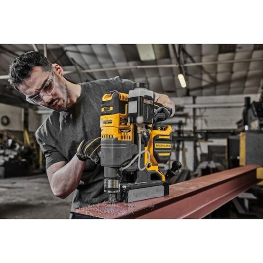 Perceuse droite DeWALT DCD1623N-XJ Batterie et LED