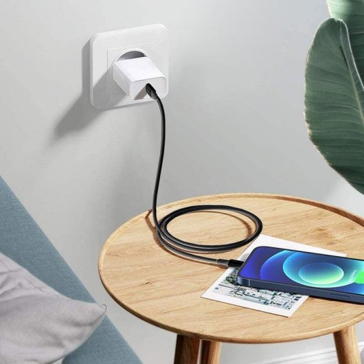 Cable Akashi ALTCABLITCBLK USB-C para Lightning reforçado