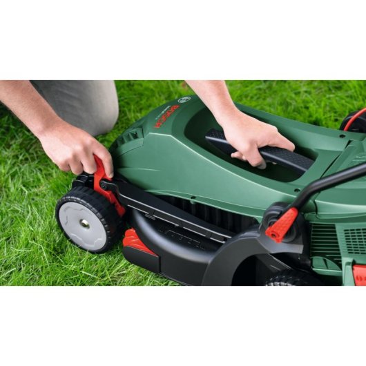 Cortador de relva Bosch UniversalRotak 34-405 eletrico 1300W