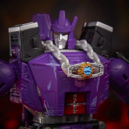 Figura Galvatron Kingdom Leader Class Transformers Articulada 18 Cms