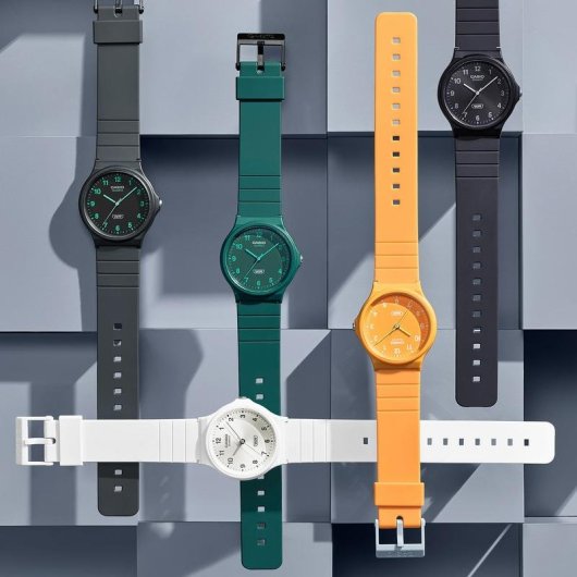 Montre Casio MQ-24B-3BEF Quartz Vert Unisexe