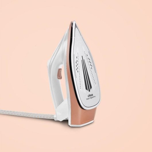 Centro de planchado Ufesa Smart Digital Pro 3000W 8 bares