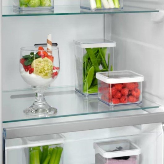 Congelateur Vertical Integrable AEG Serie 7000 212L Blanc