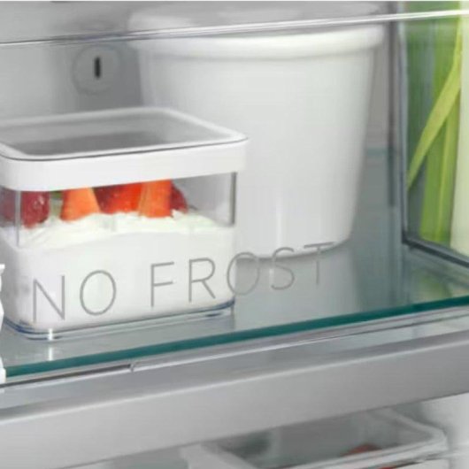 Congelateur Vertical Integrable AEG Serie 7000 212L Blanc