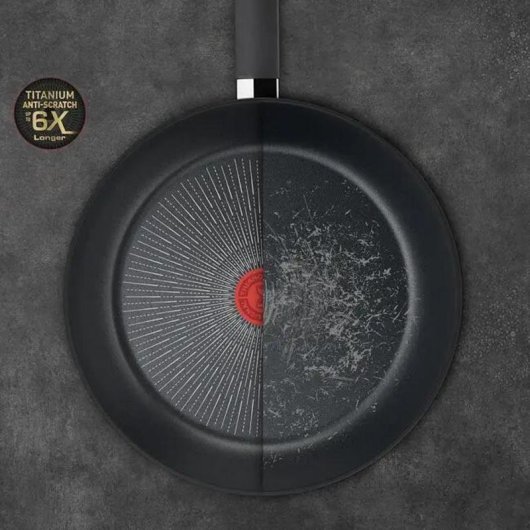 Frigideira TEFAL Unlimited Premium 28 cm antiaderente de Titânio