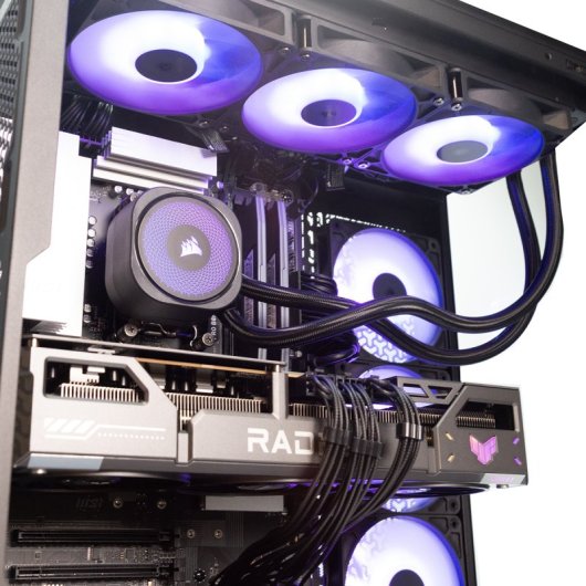 PcCom Imperial AMD Ryzen 7 9700X / 32GB / 1TB / RX 9070 XT 16GB V2 / Windows 11 Home
