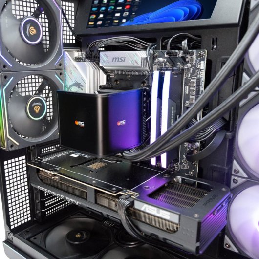 PcCom Ultimate AMD Ryzen 7 9850X3D / 64GB / 2TB SSD / RTX 5080 V2 / Windows 11 Pro