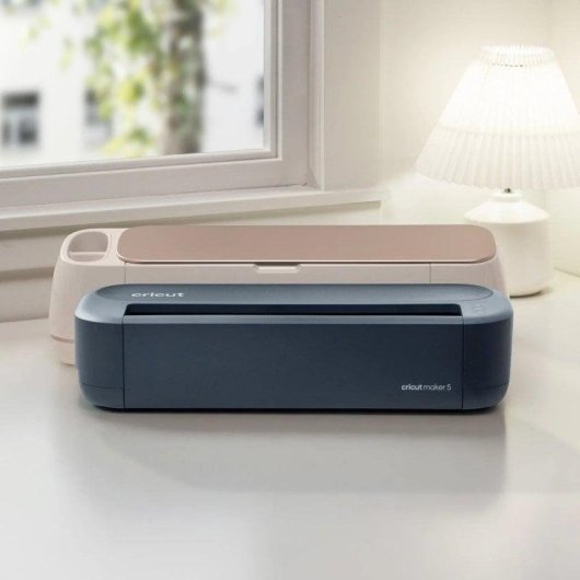 Machine de decoupe Cricut Maker 5 Essentials Bundle