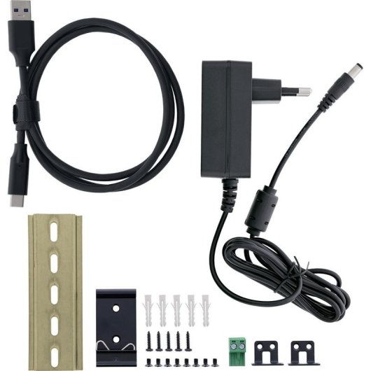 Hub InLine 4 puertos USB-C 5 Gb/s modelo 35396D con adaptador AC