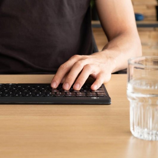 Clavier R-Go Tools Compact Break sans fil ergonomique QWERTZ allemand