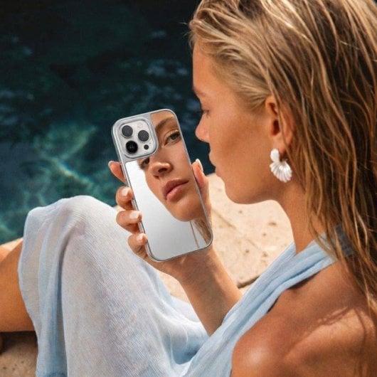 Capa La Casa de las Carcasas Espelho Proteção Reforçada para iPhone 15 Pro Max