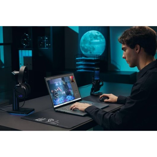 Ordinateur portable ASUS ROG Zephyrus G16 GU606AR 16" Intel Core Ultra 9 386H 64GB 2TB SSD RTX 5070 Ti Windows 11