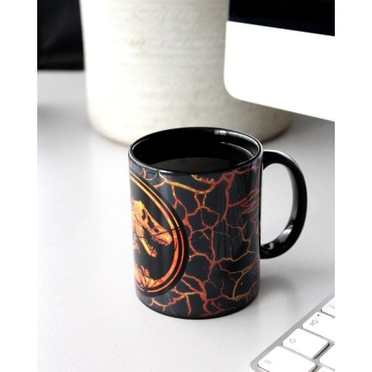 Taza Sensitiva Al Calor Logo Jurassic World Cerámica 320 Mls