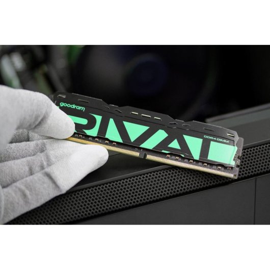 Memoria RAM Goodram Rival Radiant 16GB 2x8GB DDR4 3200MHz CL16 verde con radiator