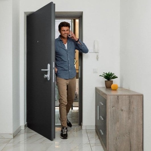 Serratura Intelligente Nuki Smart Lock Ultra WiFi e Bluetooth Apertura con App e Tastierino Numerico Compatibile con Alexa, Google Home e Apple Home