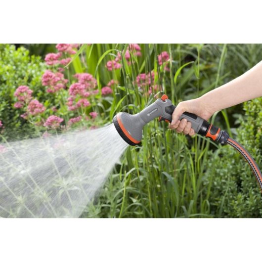 Pistola de rega Gardena Comfort com jato de chuva ajustável