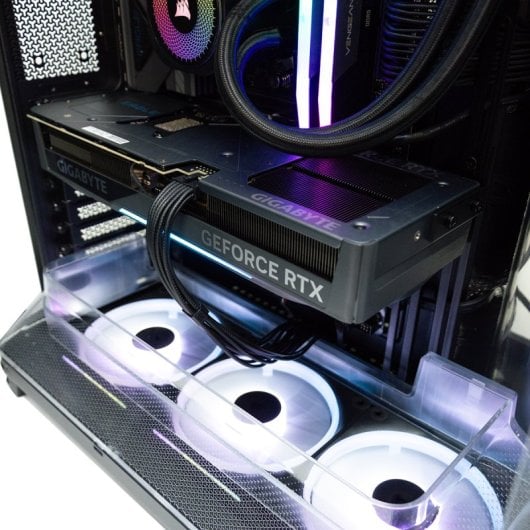 PcCom Imperial AMD Ryzen 7 9800X3D / 32GB / 1TB SSD / RTX 5070 Ti 16GB / Windows 11 Home