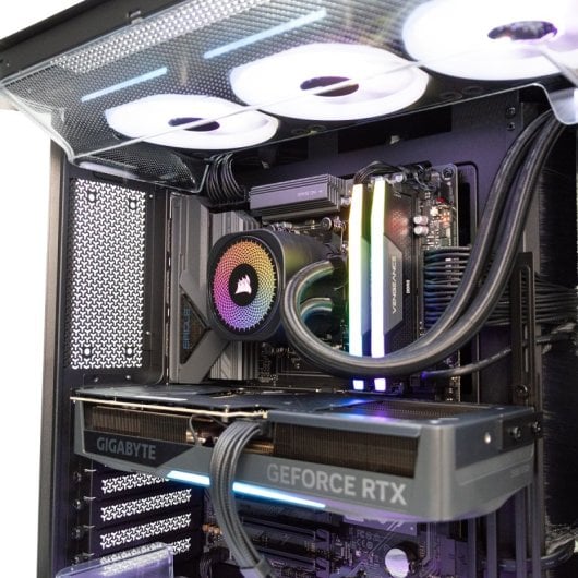 PcCom Imperial AMD Ryzen 7 9800X3D / 32GB / 1TB SSD / RTX 5070 Ti 16GB / Windows 11 Home